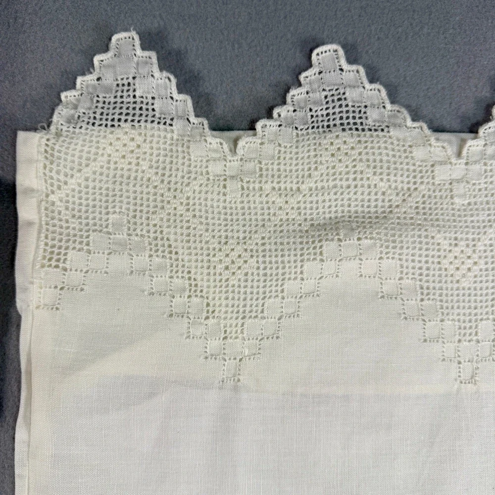 Unisex Vintage Lace Trim White Linen Pillowcase Set Standard Cottagecore